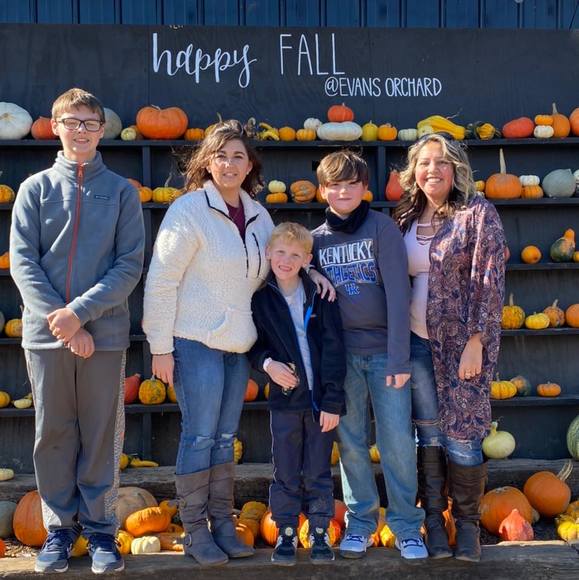 Meet your Posher, Krystal - Picture 1 of 1